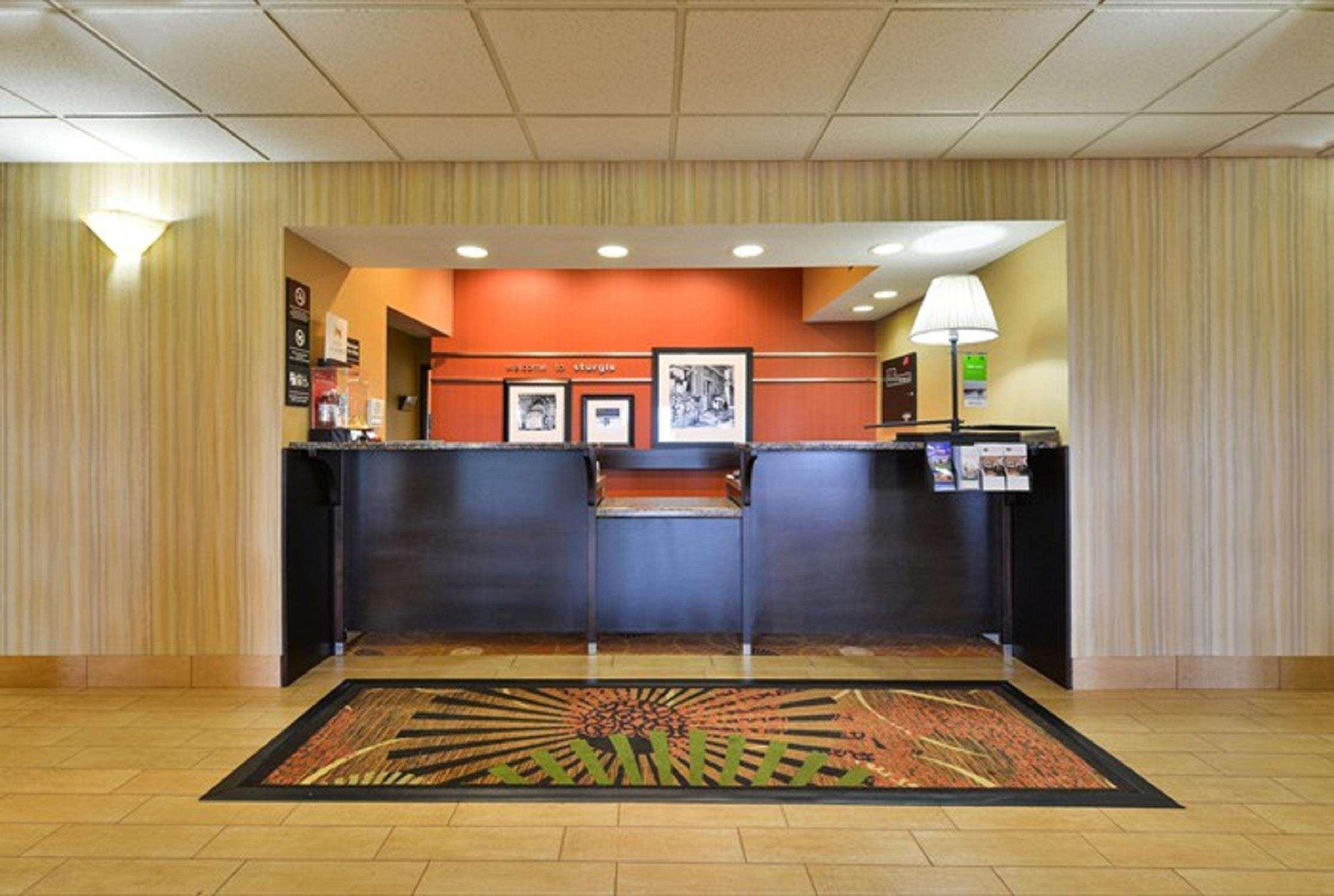 Hampton Inn Sturgis מראה חיצוני תמונה
